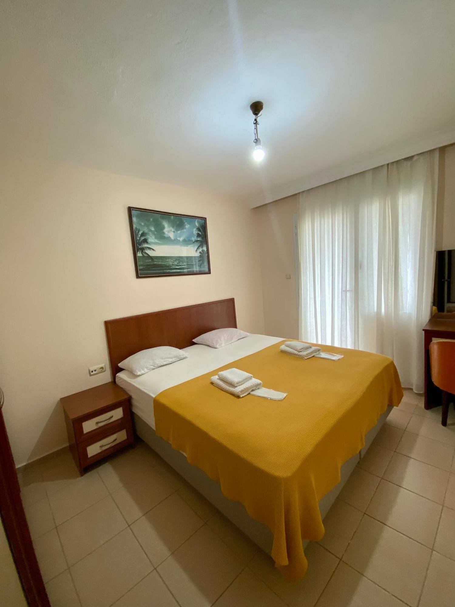 Mandarin Beach Hotel Гумулдур Екстериор снимка