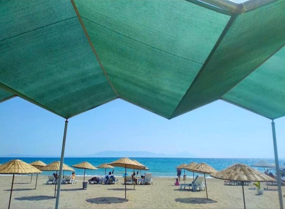 Mandarin Beach Hotel Гумулдур Екстериор снимка
