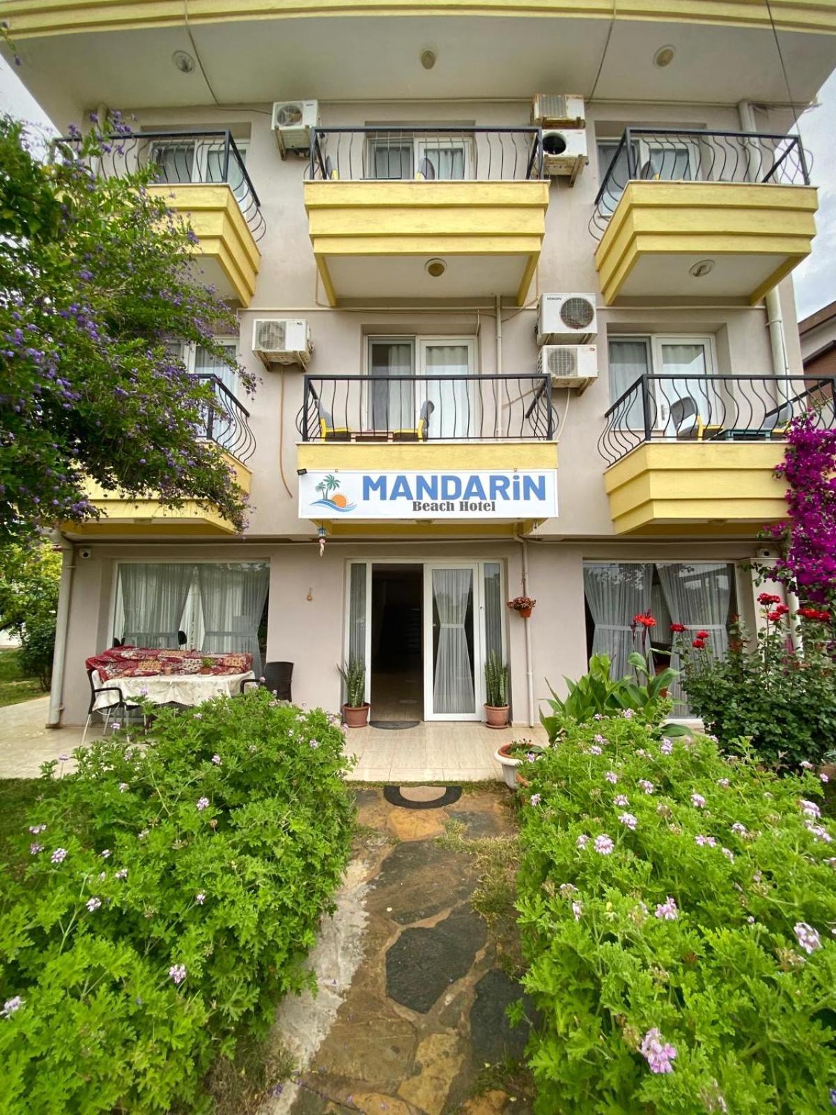 Mandarin Beach Hotel Гумулдур Екстериор снимка